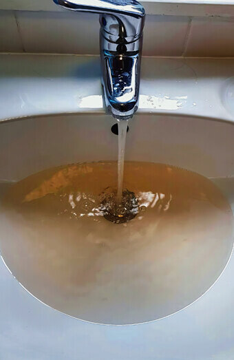 https://blockeddrainshamersley.com.au/uploads/2025/07/blocked-sink-12726.jpg